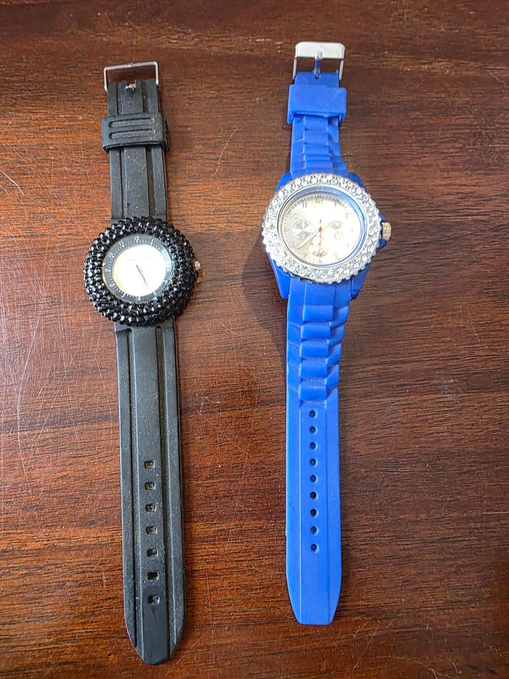2 Women watches tested working